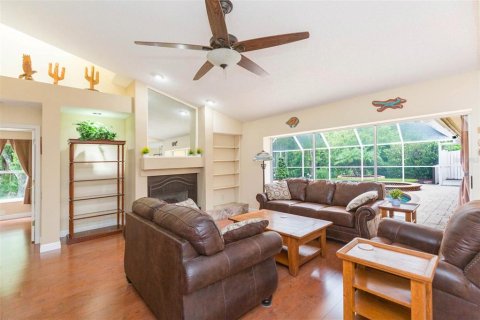 House in Tampa, Florida 4 bedrooms, 290.04 sq.m. № 1829324 - photo 26