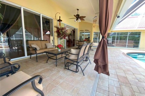 House in Tampa, Florida 4 bedrooms, 290.04 sq.m. № 1829324 - photo 13