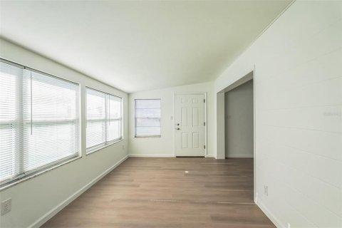 Villa ou maison à vendre à North Port, Floride: 2 chambres, 119.57 m2 № 1908746 - photo 20