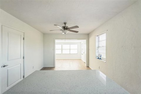 Villa ou maison à vendre à North Port, Floride: 2 chambres, 119.57 m2 № 1908746 - photo 22