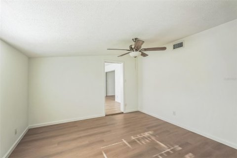 Villa ou maison à vendre à North Port, Floride: 2 chambres, 119.57 m2 № 1908746 - photo 21