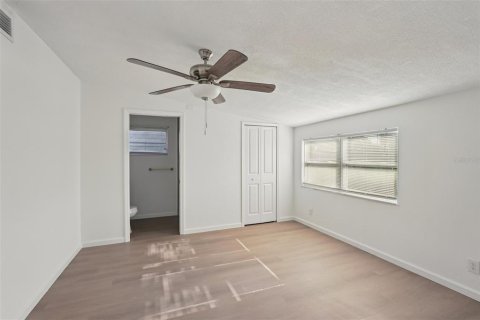 Villa ou maison à vendre à North Port, Floride: 2 chambres, 119.57 m2 № 1908746 - photo 12
