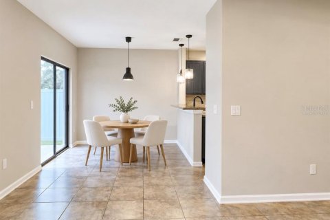 Villa ou maison à louer à Tampa, Floride: 3 chambres, 145.67 m2 № 2431934 - photo 4