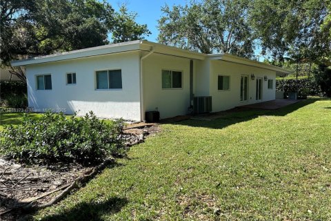Casa en venta en Miami, Florida, 3 dormitorios, 169.64 m2 № 1940987 - foto 4