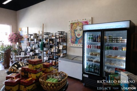 Commercial property in Hollywood, Florida № 2031376 - photo 3