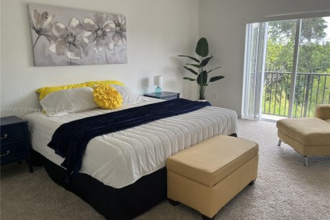 Touwnhouse à louer à Homestead, Floride: 3 chambres, 159.05 m2 № 1968266 - photo 7