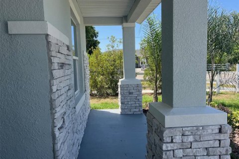 Villa ou maison à vendre à Winter Haven, Floride: 5 chambres, 250.09 m2 № 1569329 - photo 3