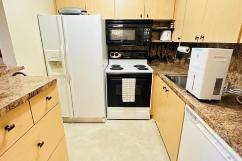Studio in the Condo in Deerfield Beach, Florida № 2192467 - photo 9