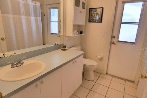 House in Davenport, Florida 3 bedrooms, 168.06 sq.m. № 1630889 - photo 23