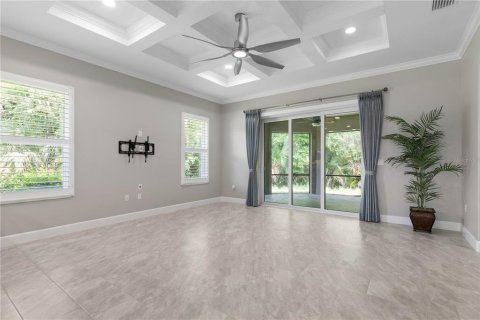 House in Palm Coast, Florida 4 bedrooms, 207.08 sq.m. № 2208043 - photo 13