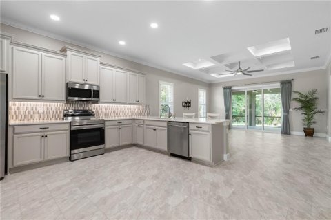House in Palm Coast, Florida 4 bedrooms, 207.08 sq.m. № 2208043 - photo 7