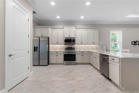 House in Palm Coast, Florida 4 bedrooms, 207.08 sq.m. № 2208043 - photo 8