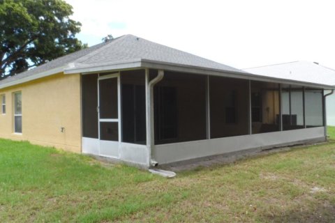 Villa ou maison à louer à Wesley Chapel, Floride: 4 chambres, 181.72 m2 № 2148869 - photo 22