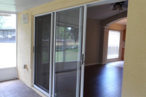 Villa ou maison à louer à Wesley Chapel, Floride: 4 chambres, 181.72 m2 № 2148869 - photo 29