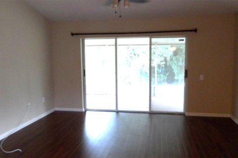 Villa ou maison à louer à Wesley Chapel, Floride: 4 chambres, 181.72 m2 № 2148869 - photo 8