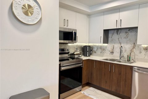Купить кондоминиум в Дорал, Флорида 2 спальни, 112.04м2, № 1863068 - фото 9
