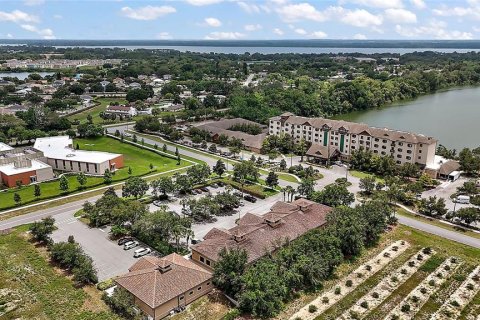 Propiedad comercial en alquiler en Tavares, Florida, 932 m2 № 1787470 - foto 16