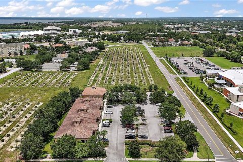 Propiedad comercial en alquiler en Tavares, Florida, 932 m2 № 1787470 - foto 19