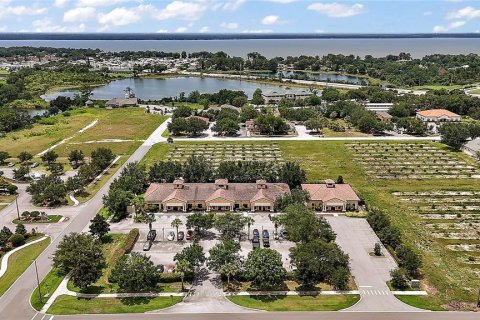 Propiedad comercial en alquiler en Tavares, Florida, 932 m2 № 1787470 - foto 13