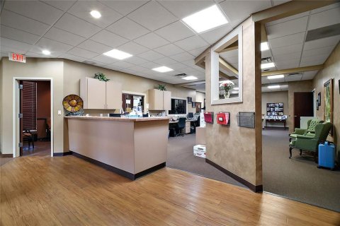 Propiedad comercial en alquiler en Tavares, Florida, 932 m2 № 1787470 - foto 12