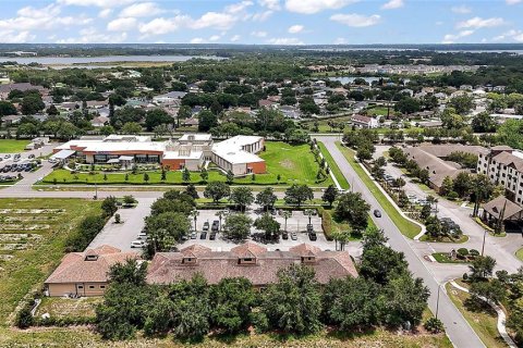 Propiedad comercial en alquiler en Tavares, Florida, 932 m2 № 1787470 - foto 17