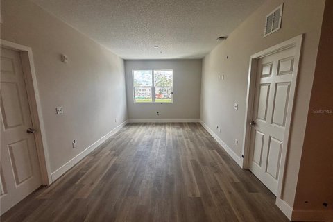 Condominio en venta en Orlando, Florida, 2 dormitorios, 83.61 m2 № 2157877 - foto 6