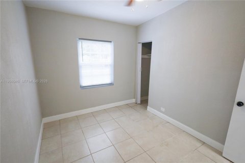 Villa ou maison à vendre à Miami Gardens, Floride: 3 chambres, 80.27 m2 № 2012434 - photo 8