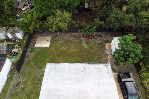 Villa ou maison à vendre à Miami Gardens, Floride: 3 chambres, 80.27 m2 № 2012434 - photo 22