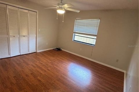 House in Palm Harbor, Florida 3 bedrooms, 190.82 sq.m. № 1893966 - photo 6