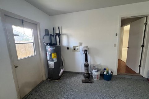 House in Palm Harbor, Florida 3 bedrooms, 190.82 sq.m. № 1893966 - photo 30