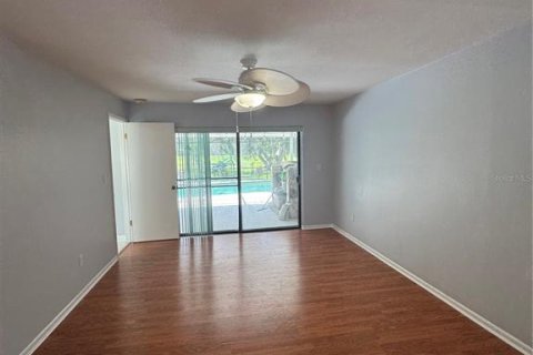 House in Palm Harbor, Florida 3 bedrooms, 190.82 sq.m. № 1893966 - photo 14