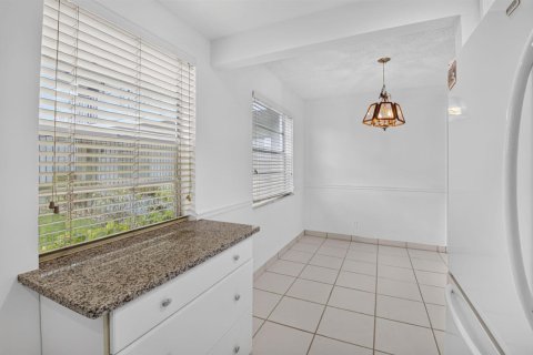 Condo in Delray Beach, Florida, 2 bedrooms  № 2154192 - photo 30