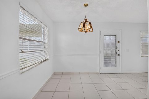 Condo in Delray Beach, Florida, 2 bedrooms  № 2154192 - photo 2
