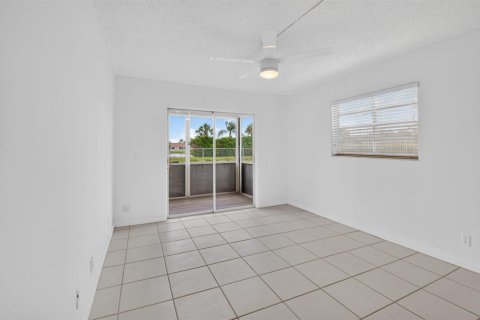 Condo in Delray Beach, Florida, 2 bedrooms  № 2154192 - photo 10