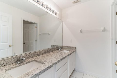 House in Kissimmee, Florida 5 bedrooms, 267.56 sq.m. № 1680298 - photo 19