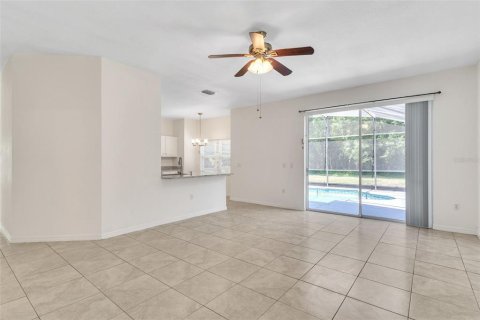 House in Kissimmee, Florida 5 bedrooms, 267.56 sq.m. № 1680298 - photo 28