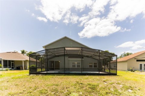 House in Kissimmee, Florida 5 bedrooms, 267.56 sq.m. № 1680298 - photo 4