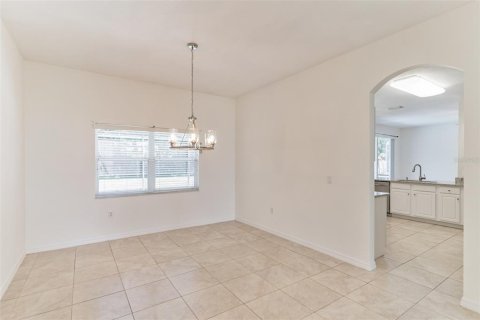 House in Kissimmee, Florida 5 bedrooms, 267.56 sq.m. № 1680298 - photo 7