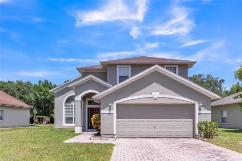 House in Kissimmee, Florida 5 bedrooms, 267.56 sq.m. № 1680298 - photo 1