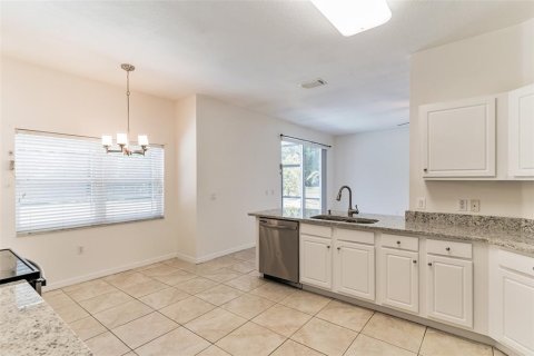 House in Kissimmee, Florida 5 bedrooms, 267.56 sq.m. № 1680298 - photo 14