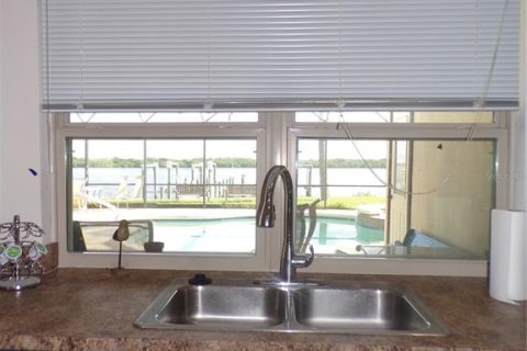 Villa ou maison à louer à Punta Gorda, Floride: 3 chambres, 162.58 m2 № 2431137 - photo 10