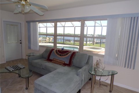 Villa ou maison à louer à Punta Gorda, Floride: 3 chambres, 162.58 m2 № 2431137 - photo 20