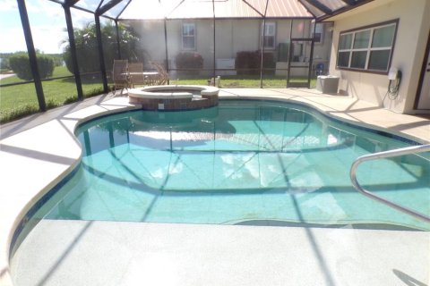 Villa ou maison à louer à Punta Gorda, Floride: 3 chambres, 162.58 m2 № 2431137 - photo 5