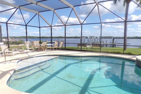 Villa ou maison à louer à Punta Gorda, Floride: 3 chambres, 162.58 m2 № 2431137 - photo 13