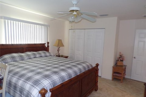 Villa ou maison à louer à Punta Gorda, Floride: 3 chambres, 162.58 m2 № 2431137 - photo 9