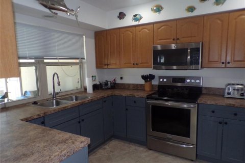 Villa ou maison à louer à Punta Gorda, Floride: 3 chambres, 162.58 m2 № 2431137 - photo 8