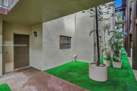Appartement à louer à Lauderhill, Floride: 1 chambre, 63.64 m2 № 1997015 - photo 15
