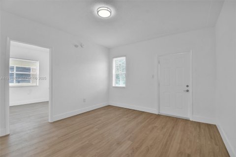 Appartement à louer à Miami Beach, Floride: 2 chambres, 74.32 m2 № 1990218 - photo 9