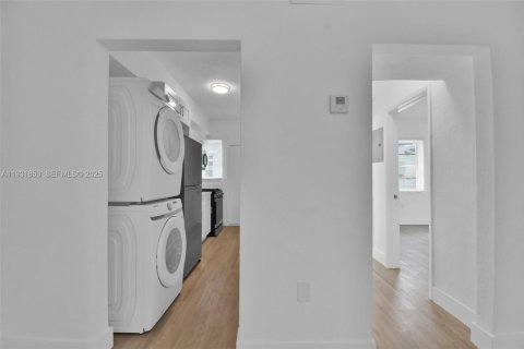 Appartement à louer à Miami Beach, Floride: 2 chambres, 74.32 m2 № 1990218 - photo 11