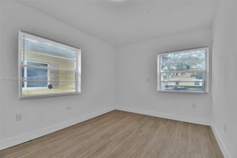 Appartement à louer à Miami Beach, Floride: 2 chambres, 74.32 m2 № 1990218 - photo 17